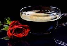 caffè in vetro tazzina