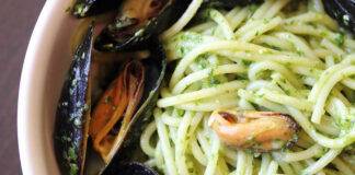 pasta al pesto e frutti di mare