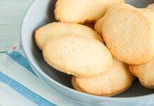 Biscotti della nonna per l’inzuppo | golosi e pronti in pochi minuti