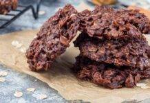 Biscotti di farro soffiato e avena al cioccolato ricetta