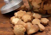 Biscotti in padella senza burro e senza uova | Leggeri e genuini Biscotti in padella senza burro e senza uova ricetta