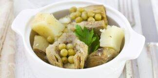 Carciofi patate e piselli ricetta
