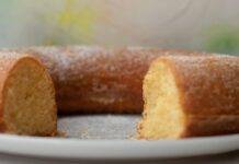 dolce alla frutta soffice