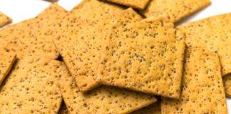 Crackers curcuma origano e semi di chia ricetta