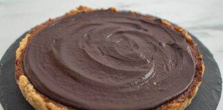 Crostata con crema al semolino e ganache al cioccolato ricetta