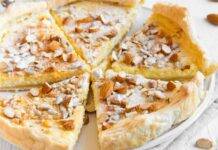 Crostata con noci mandorle e crema al mascarpone | Semplice e invitante Crostata frutta secca e mascarpone