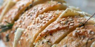 Pane farcito con formaggio e verdure