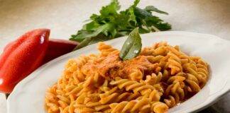 pasta crema peperoni ricetta FOTO ricettasprint