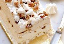 Semifreddo meringato ai marron glacé | Ricetta di Natalia Cattelani Semifreddo meringato ai marron glacé ricetta