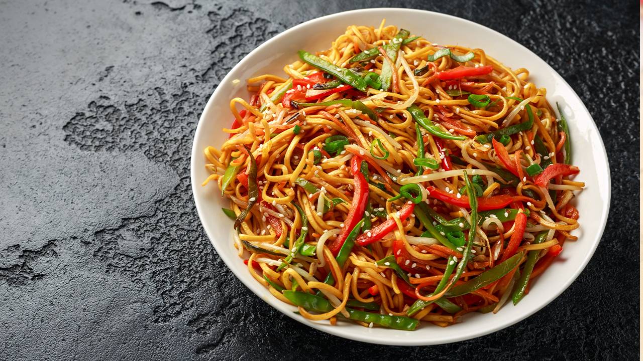 Pasta con verdure e peproncino