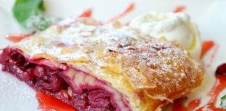 Strudel con ciliegie