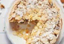 Torta di mandorle con crema al limone ricetta