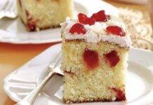 Torta morbida all’amarena e cocco | Un’esplosione di gusto e sapore torta amarena cocco ricetta FOTO ricettasprint