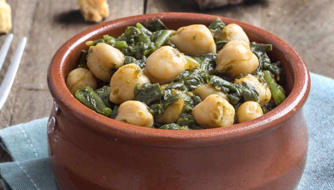 Ceci e spinaci in padella Semplici e facili