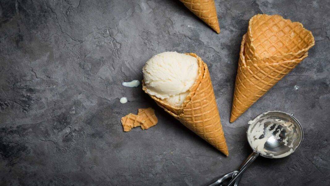 Cono gelato La ricetta Bimby facile e soprattutto veloce Cono gelato La ricetta Bimby facile e soprattutto veloce