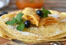 Crepes al miele | Il dessert pronto in pochissimo tempo Crepes dolci