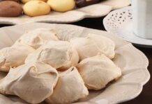 Meringhe senza cottura | Facili da preparare e pronte senza cuocerle meringhe no cottura ricetta FOTO ricettasprint