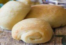 Panini all’olio facili con il bimby | soffici e invitanti per tanti usi Panini all'olio facili con il bimby