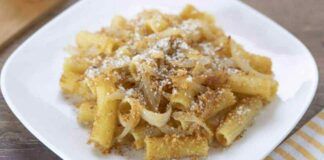 Pasta pane cipolle ricetta
