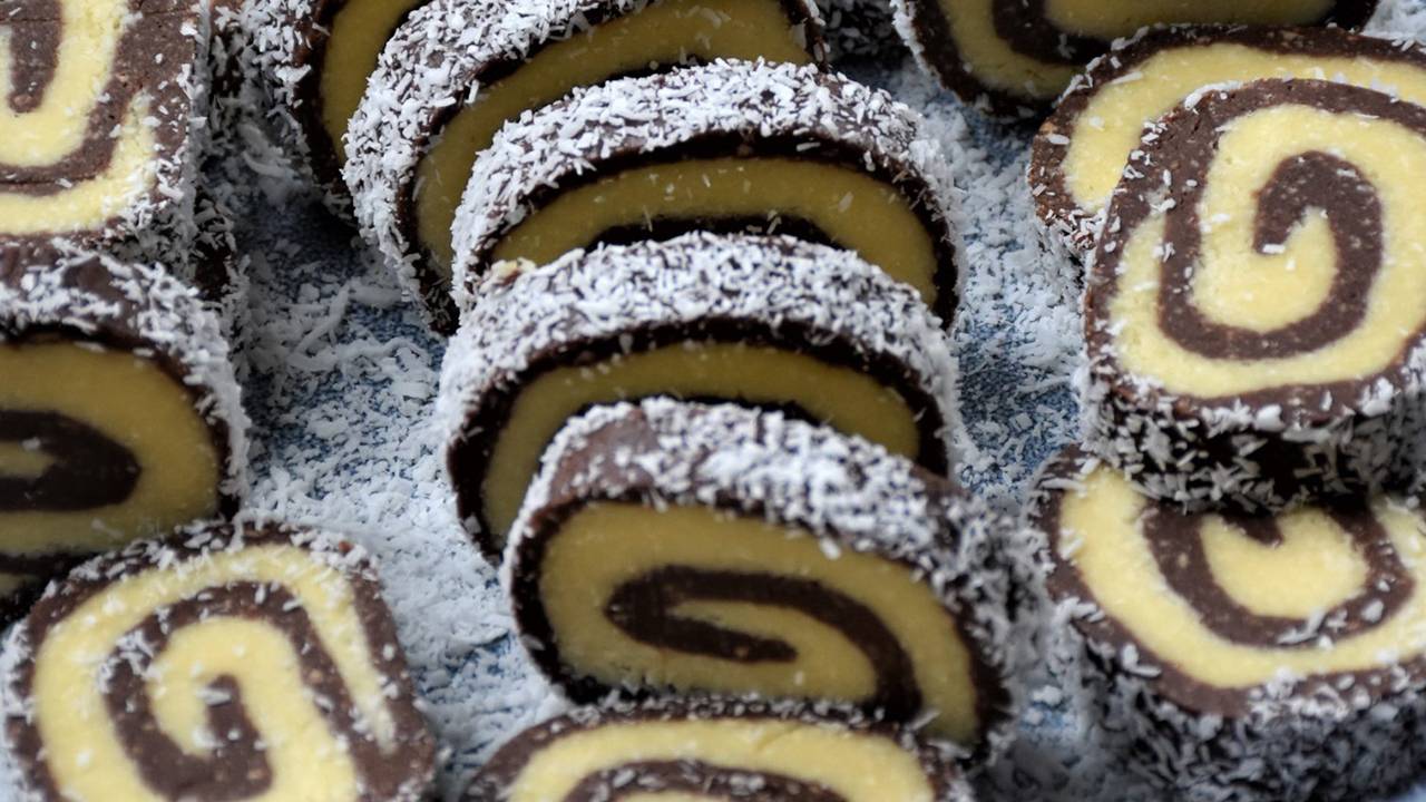 Dessert con cioccolato e granella di cocco