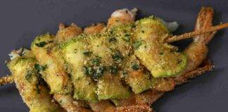 Spiedini di gamberi e zucchine gratinati