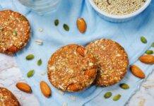 Biscotti con mandorle e quinoa | La leggera colazione della domenica biscotti mandorle quinoa ricetta FOTO ricettasprint