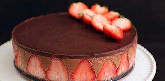 cheesecake cioccolato fragole ricetta FOTO ricettasprint
