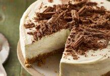 Torta con formaggio senza lattosio e cioccolato fondente