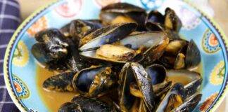 Cozze allo zafferano ricetta