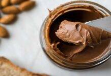Crema spalmabile alle mandorle