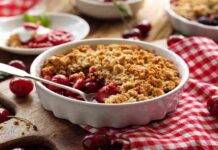 Torta croccante alle ciliegie