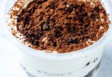 Dolcino al mascarpone e cioccolato con caffè