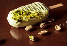 Dolcetti al pistacchio e cioccolato bianco su stecco, sono perfetti per una golosa merenda di cui ne andranno ghiotti grandi e piccini!