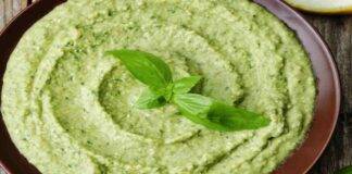 Hummus di fave piselli e zucchine