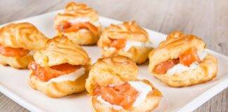 Finger food al salmone e formaggio