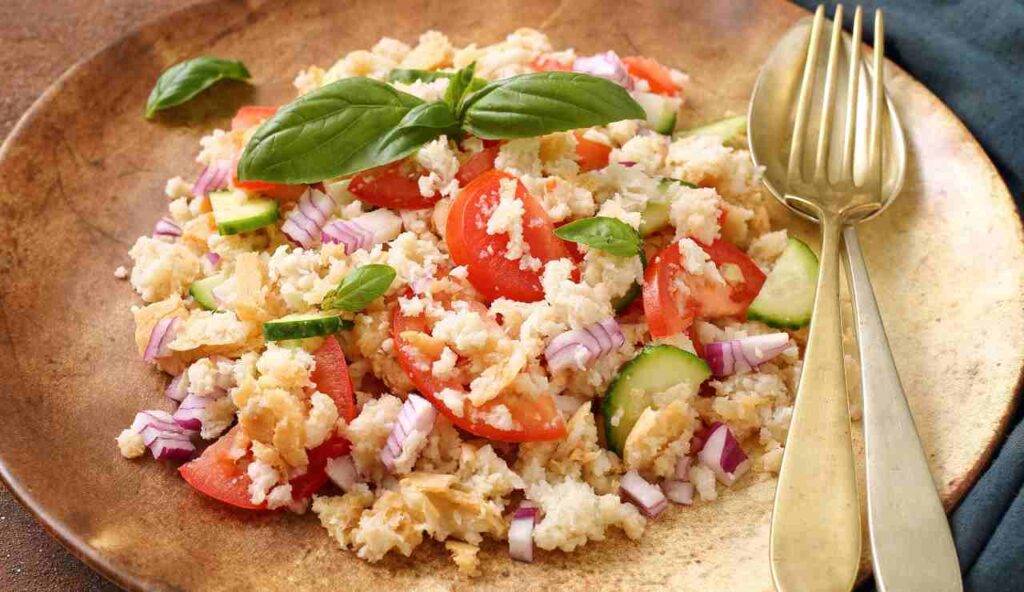 Panzanella toscana ricetta della nonna Piatto rustico e facilissimo