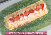 Rotolo al cioccolato bianco e fragole | Delizia facilissima di Chloe Facchini
