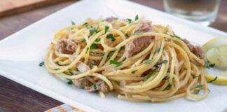 Primo con pesce, agrumi e prezzemolo