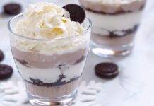 coppette mousse oreo e panna vanigliata