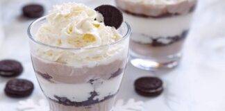 coppette mousse oreo e panna vanigliata