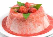 Bavarese panna e fragoline di bosco