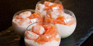Finger food con mousse avocado e mousse di salmone