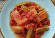 Cardi al forno alla pugliese | Contorno semplice e saporito Contorno di verdura tipico nostrano