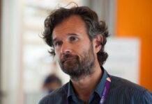 Carlo Cracco sotto i riflettori | Lo chef fa spazio all’arte in cucina Carlo Cracco riflettori - RicettaSprint