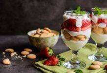 Coppa alle fragole con panna