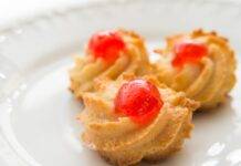 Dolci rustici di pasta di mandrole