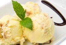 Dolce al cucchiaio fresco e delicato