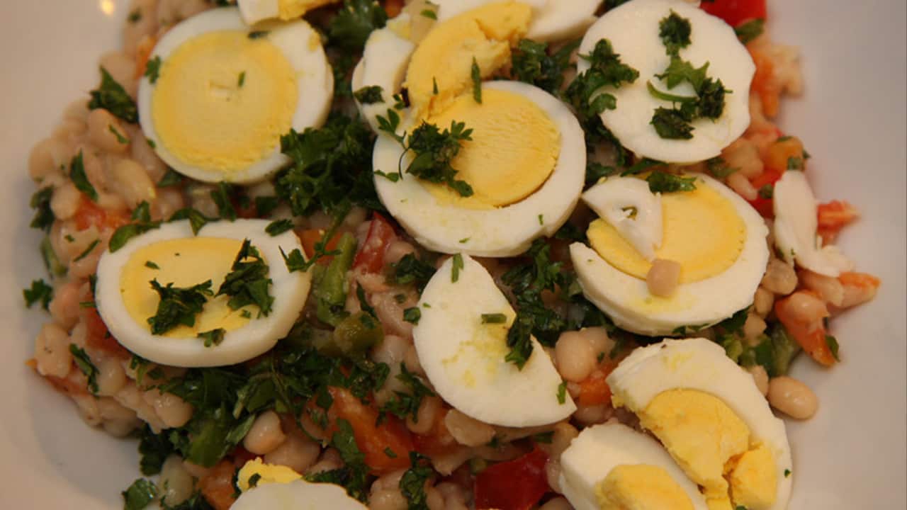 Fagioli e uova all'insalata