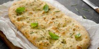 Focaccia semplice allungata