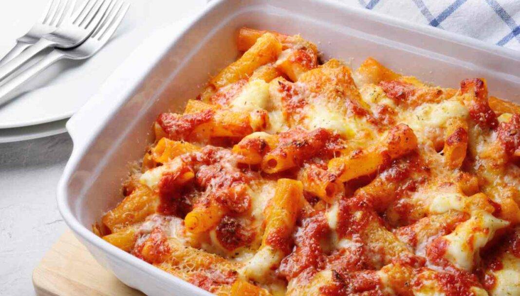 Pasta al forno ricetta classica | Primo semplice e gustoso